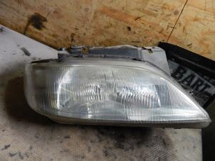 Used Headlight, right Citroen Xsara Price € 25,00 Margin scheme offered by Autorecycling Bart