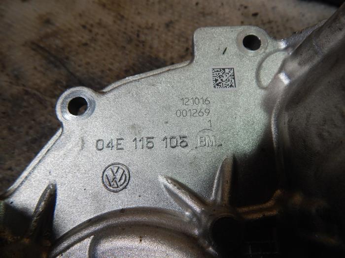 Bomba de aceite de un Volkswagen Golf VII (AUA) 1.2 TSI 16V 2016
