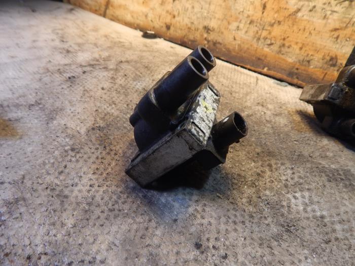 Ignition coil from a Fiat Panda (169) 1.2 Fire 2004