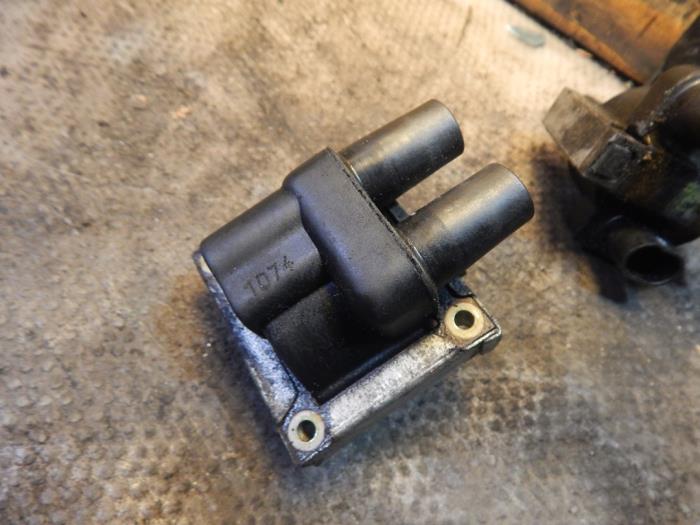 Ignition coil from a Fiat Panda (169) 1.2 Fire 2004