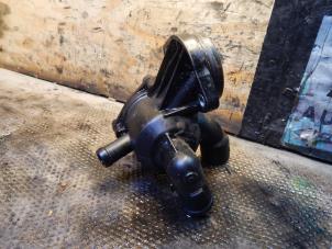 Used Thermostat housing Seat Ibiza IV (6J5) 1.6 TDI 105 Price € 25,00 Margin scheme offered by Autorecycling Bart
