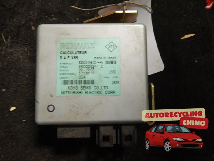 Usagé Ordinateur direction assistée Renault Clio II (BB/CB) 1.2 16V Prix € 31,00 Règlement à la marge proposé par Autorecycling Chino B.V.