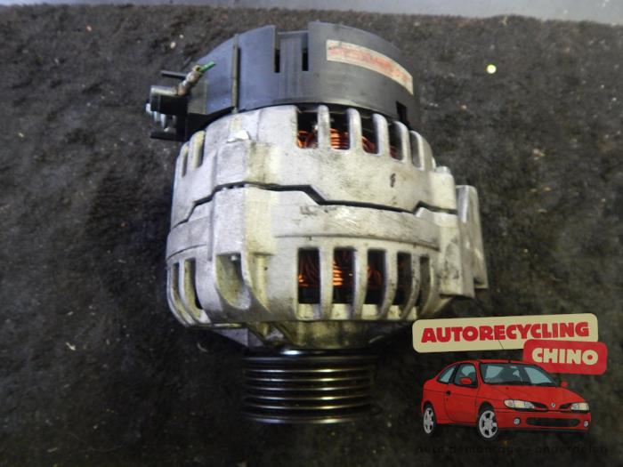 Dynamo d'un Peugeot Partner Combispace 1.9 D 2000