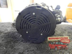 Dynamo d'un Peugeot Partner Combispace 1.9 D 2000