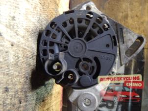 Dynamo van een Fiat Punto II (188) 1.2 60 S 2002