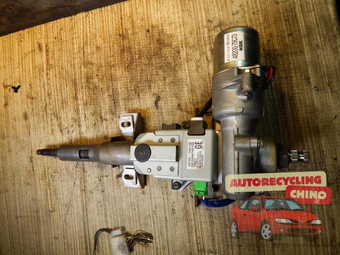 Usagé Pompe de direction Suzuki Alto (RF410) 1.1 16V Prix sur demande proposé par Autorecycling Chino B.V.