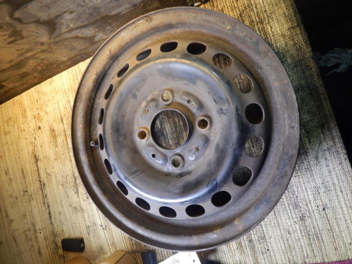 Wheel from a Smart Forfour (454) 1.0 12V 2005