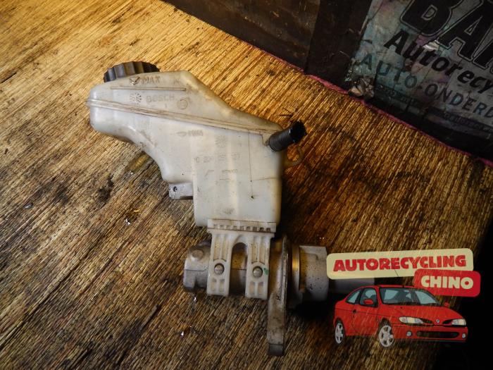 Gebrauchte Hauptbremszylinder Opel Corsa D 1.0 Preis € 25,00 Margenregelung angeboten von Autorecycling Chino B.V.