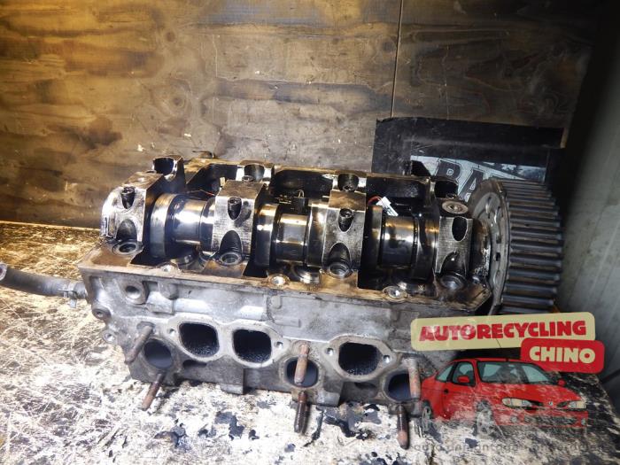 Używane Glowica cylindra Seat Ibiza IV (6J5) 1.4 TDI Cena € 125,00 Procedura marży oferowane przez Autorecycling Chino B.V.