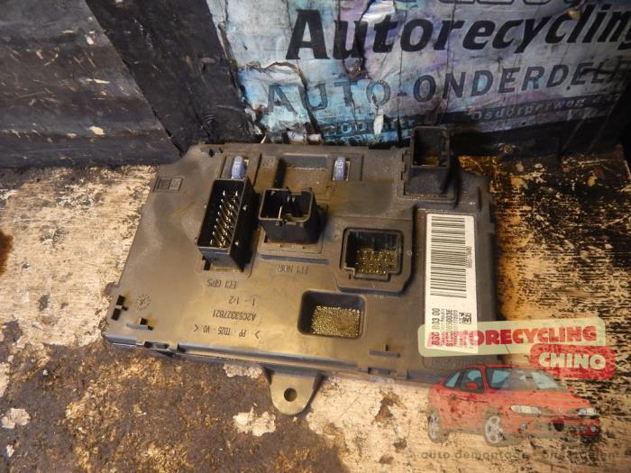 Używane Sterownik Body Control Peugeot 207/207+ (WA/WC/WM) 1.6 16V VTi Cena € 40,00 Procedura marży oferowane przez Autorecycling Chino B.V.