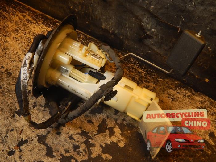 Usagé Pompe essence Daihatsu Cuore (L251/271/276) 1.0 12V DVVT Prix € 34,95 Règlement à la marge proposé par Autorecycling Chino B.V.