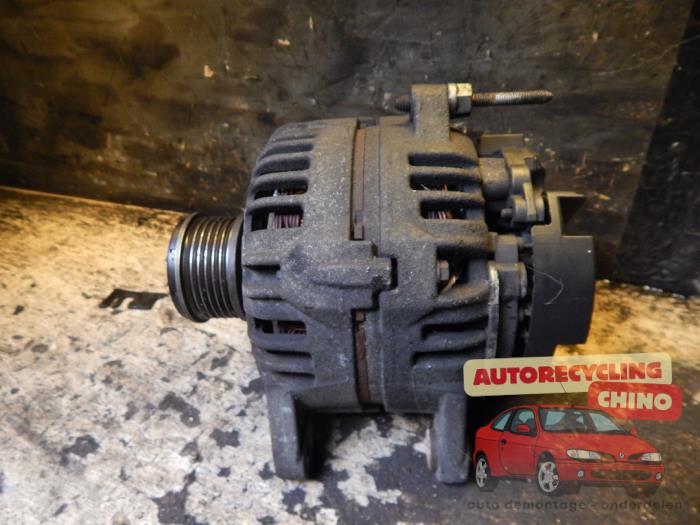 Gebrauchte Dynamo Renault Clio III (BR/CR) 1.5 dCi FAP Preis € 40,00 Margenregelung angeboten von Autorecycling Chino B.V.