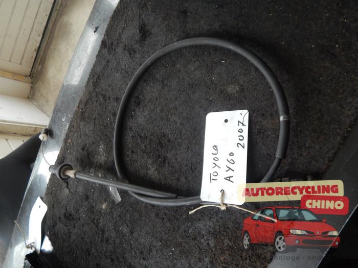 Używane Linka przepustnicy Toyota Aygo (B10) 1.0 12V VVT-i Cena € 9,99 Procedura marży oferowane przez Autorecycling Chino B.V.