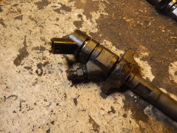 Injector (diesel) from a Ford Fusion 1.6 TDCi 2007