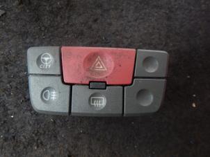 Used Panic lighting switch Fiat Stilo (192A/B) 1.6 16V Price € 9,99 Margin scheme offered by Autorecycling Bart