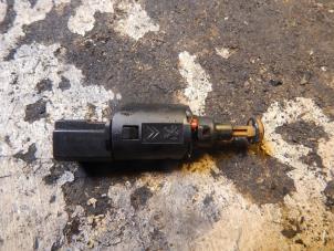 Used Brake light switch Peugeot 206 (2A/C/H/J/S) 1.4 XR,XS,XT,Gentry Price € 5,00 Margin scheme offered by Autorecycling Bart