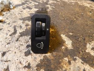 Used Height control switch Peugeot 206 (2A/C/H/J/S) 1.4 XR,XS,XT,Gentry Price € 9,99 Margin scheme offered by Autorecycling Bart