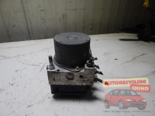 ABS-pump från en Renault Twingo (C06) 1.2 16V 2007