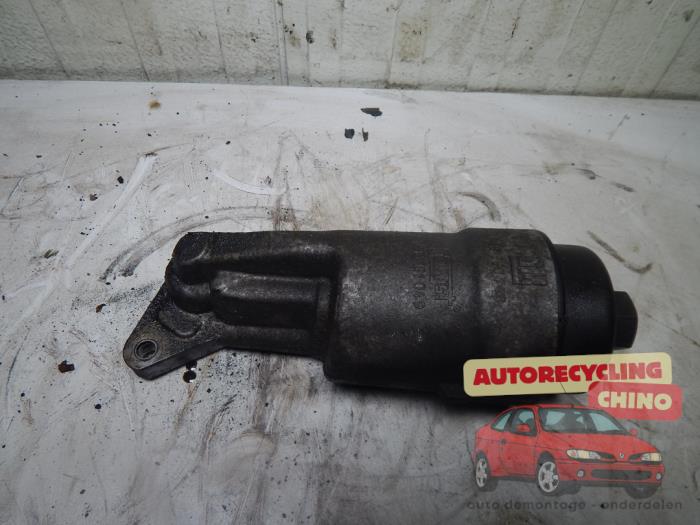 Gebrauchte Ölfiltergehäuse Opel Corsa D 1.4 16V Twinport Preis € 20,00 Margenregelung angeboten von Autorecycling Chino B.V.