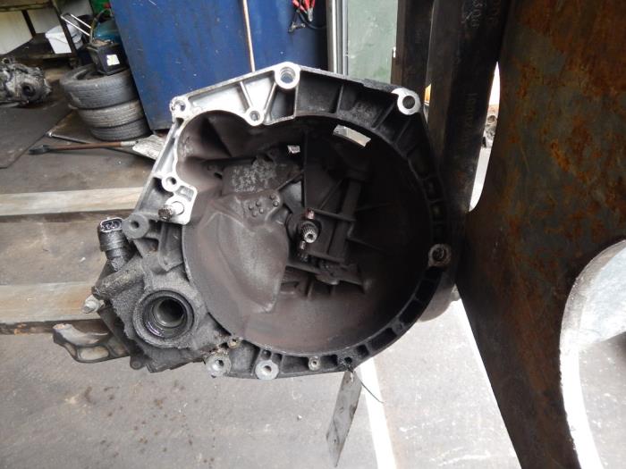 Gearbox from a Fiat Punto Cabriolet (176C) 85 1.2 MPi 16V 1998