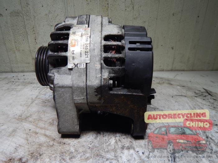 Dynamo from a Renault Twingo (C06) 1.2 1998