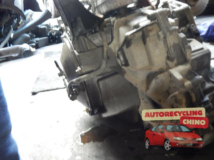Gearbox Peugeot 407 SW 2.2 16V - 0281169 3FZ 20HZ31