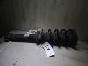 Used Fronts shock absorber, left Peugeot 407 SW (6E) 2.2 16V Price € 40,00 Margin scheme offered by Autorecycling Bart