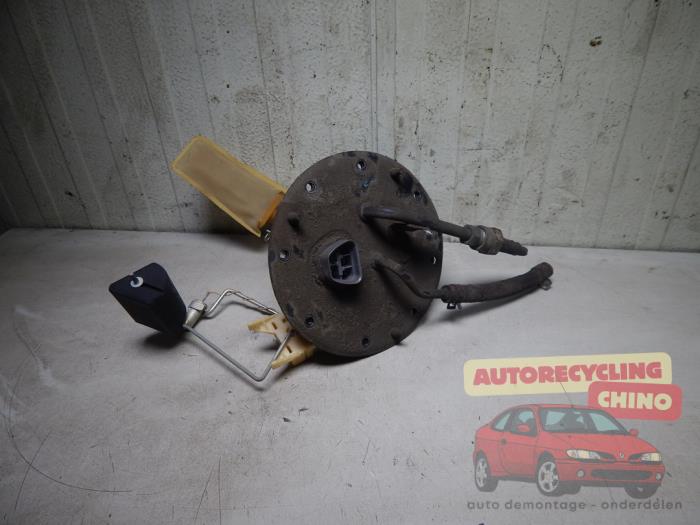 Gebrauchte Benzinpumpe Toyota Corolla (E10) 1.3i 16V Preis € 50,00 Margenregelung angeboten von Autorecycling Chino B.V.