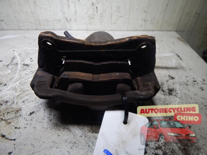 Gebrauchte Bremszange links vorne Toyota Corolla (E10) 1.3i 16V Preis € 35,00 Margenregelung angeboten von Autorecycling Chino B.V.