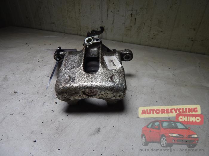 Gebrauchte Bremszange links hinten Volvo S40 (VS) 1.8 16V Preis € 40,00 Margenregelung angeboten von Autorecycling Chino B.V.