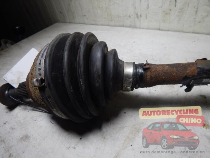 Antriebswelle links vorne Audi Q3 2.0 16V TFSI 170 Quattro - CZDA NYE 