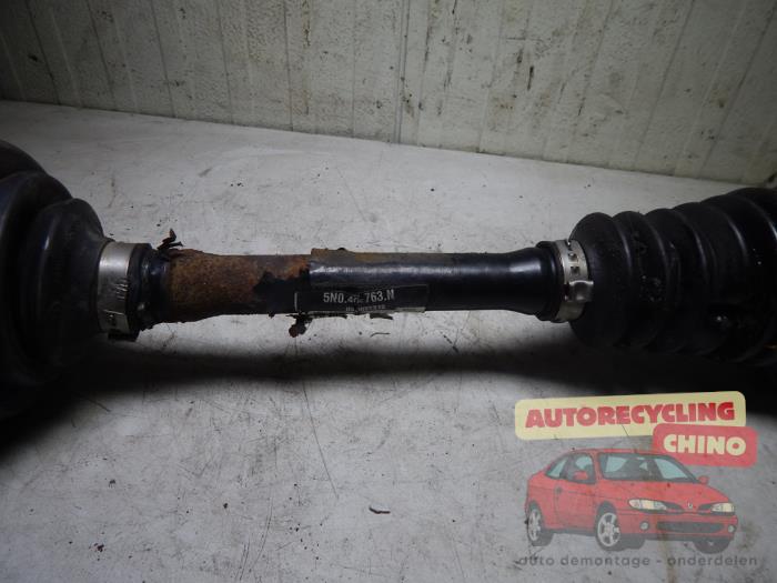 Antriebswelle links vorne Audi Q3 2.0 16V TFSI 170 Quattro - CZDA NYE 