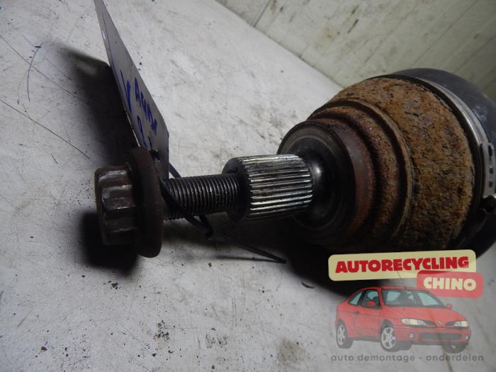 Antriebswelle links vorne Audi Q3 2.0 16V TFSI 170 Quattro - CZDA NYE 