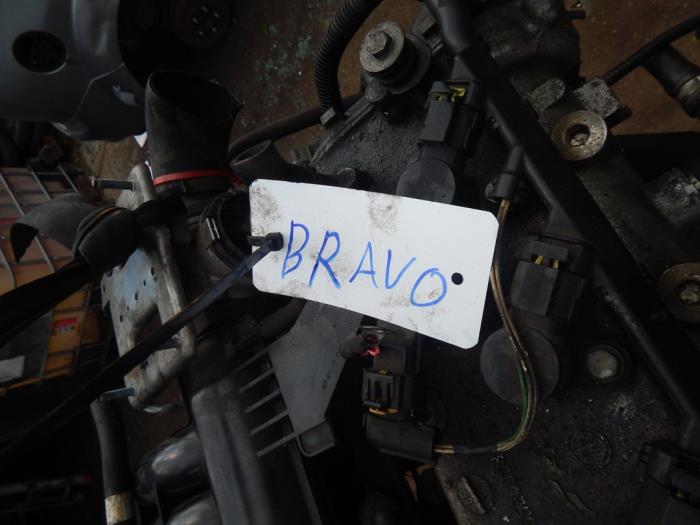 Motor van een Fiat Bravo (198A) 1.4 16V 2008