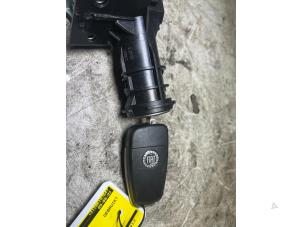 Gebrauchte Zündschloss + Schlüssel Fiat Bravo (198A) 1.4 16V Preis € 35,00 Margenregelung angeboten von Autorecycling Bart