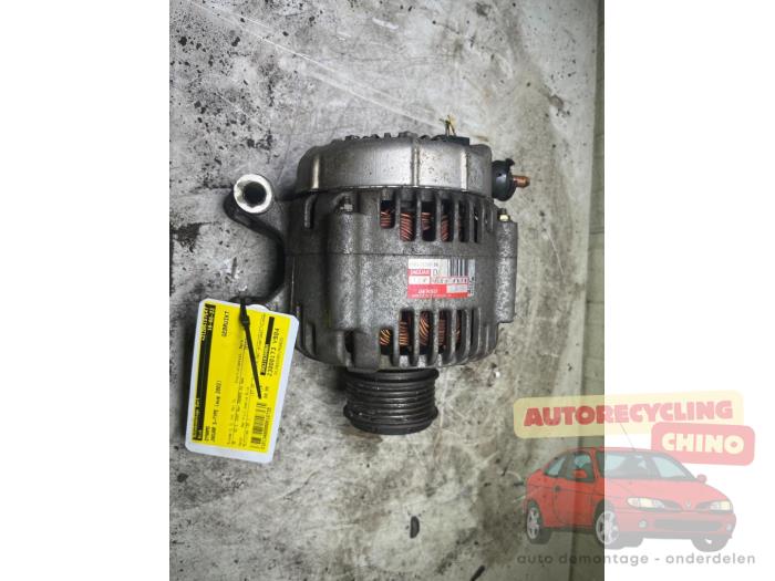 Usagé Dynamo Jaguar S-type (X200) 2.5 V6 24V Prix € 60,00 Règlement à la marge proposé par Autorecycling Chino B.V.