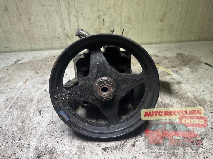 Usagé Pompe de direction Jaguar S-type (X200) 2.5 V6 24V Prix € 50,00 Règlement à la marge proposé par Autorecycling Chino B.V.