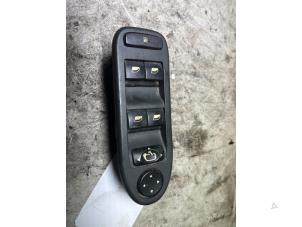 Used Electric window switch Citroen C5 II Break (RE) 2.0 HDiF 16V Price € 50,00 Margin scheme offered by Autorecycling Bart