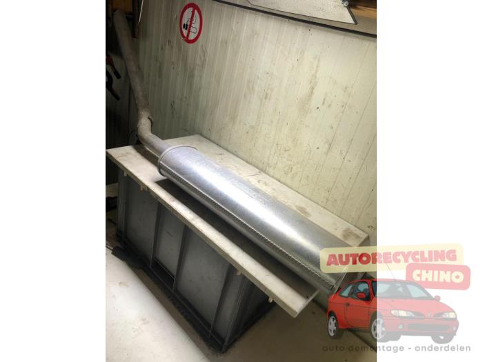 Gebrauchte Auspuff Enddämpfer Peugeot 307 (3A/C/D) 2.0 16V Preis € 40,00 Margenregelung angeboten von Autorecycling Chino B.V.