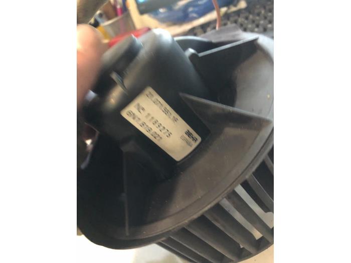 Silnik wentylatora nagrzewnicy z Seat Arosa (6H1) 1.4 16V 1999