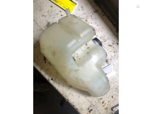 Used Front windscreen washer reservoir Renault 5 Super (B/C40) 1.1 Price € 25,00 Margin scheme offered by Autorecycling Bart