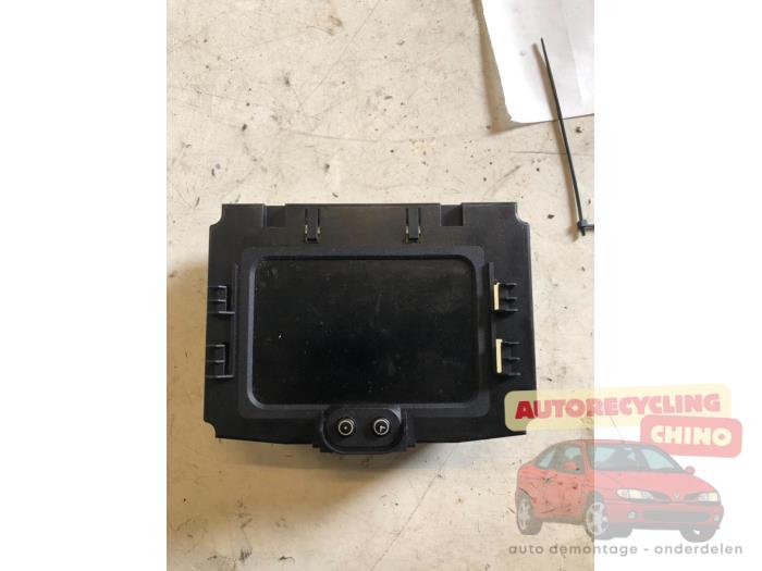 Begagnade Innerdisplay Opel Zafira (F75) 1.8 16V Pris € 35,00 Marginaltabell erbjuds av Autorecycling Chino B.V.