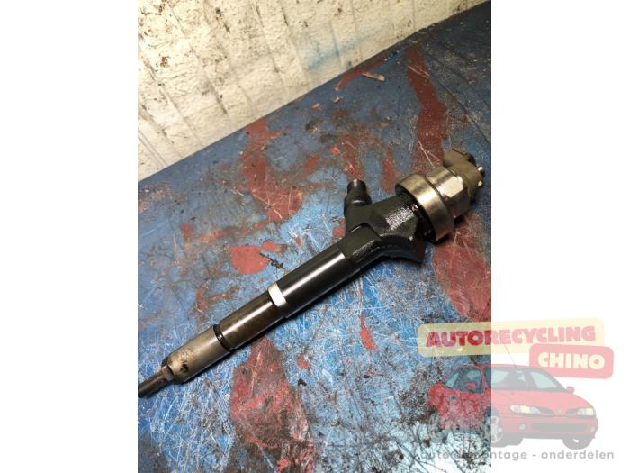Usagé Injecteurs Opel Zafira (M75) 1.7 CDTi 16V Prix € 75,00 Règlement à la marge proposé par Autorecycling Chino B.V.
