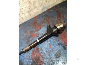 Used Injector (diesel) Opel Zafira (M75) 1.7 CDTi 16V Price € 75,00 Margin scheme offered by Autorecycling Bart