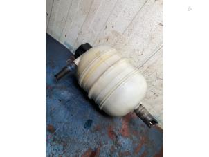 Used Expansion vessel Peugeot 206 (2A/C/H/J/S) 1.4 XR,XS,XT,Gentry Price € 20,00 Margin scheme offered by Autorecycling Bart