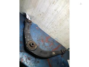 Used Front wishbone, left Peugeot 206 (2A/C/H/J/S) 1.4 XR,XS,XT,Gentry Price € 25,00 Margin scheme offered by Autorecycling Bart