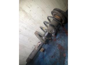 Used Front shock absorber, right Peugeot 206 (2A/C/H/J/S) 1.4 XR,XS,XT,Gentry Price € 34,00 Margin scheme offered by Autorecycling Bart
