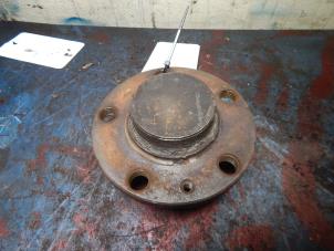 Used Rear wheel bearing Volkswagen Polo IV (9N1/2/3) 1.2 12V Price € 25,00 Margin scheme offered by Autorecycling Bart