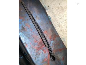 Used Rear wiper arm Mercedes C Combi (S203) 1.8 C-180K 16V Price € 20,00 Margin scheme offered by Autorecycling Bart