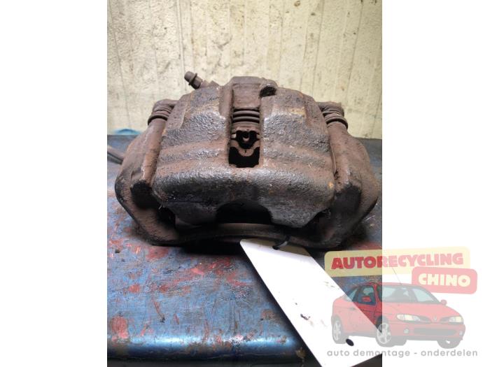 Gebrauchte Bremszange links vorne Mercedes C Combi (S203) 1.8 C-180K 16V Preis € 40,00 Margenregelung angeboten von Autorecycling Chino B.V.